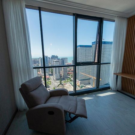 Season Suite Apart-Hotel Батумі Екстер'єр фото