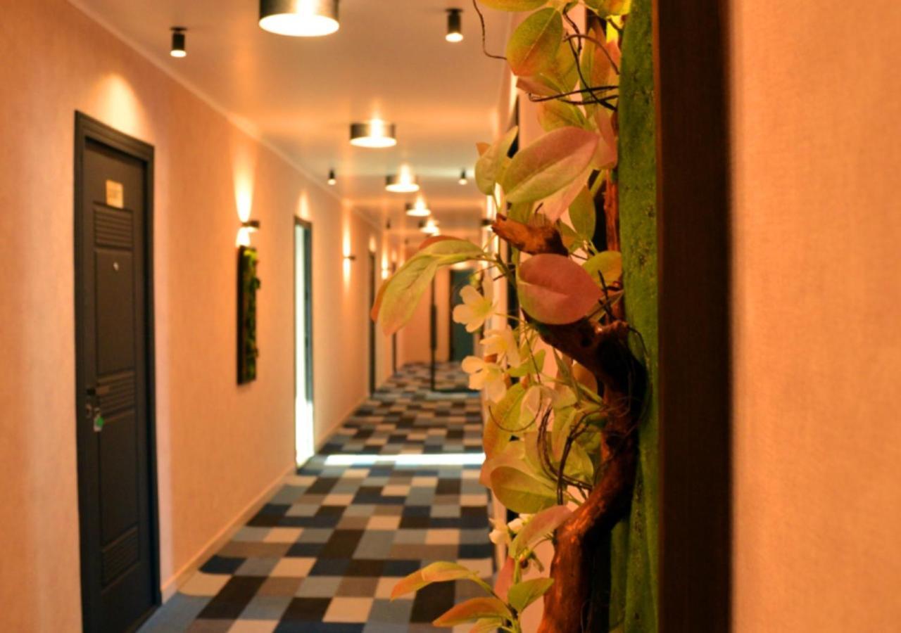 Season Suite Apart-Hotel Батумі Екстер'єр фото