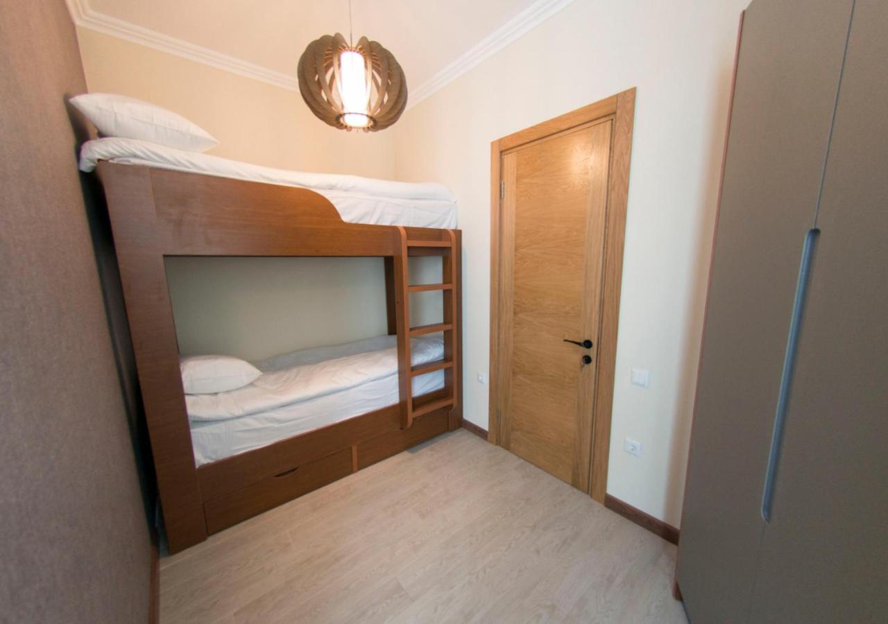Season Suite Apart-Hotel Батумі Екстер'єр фото