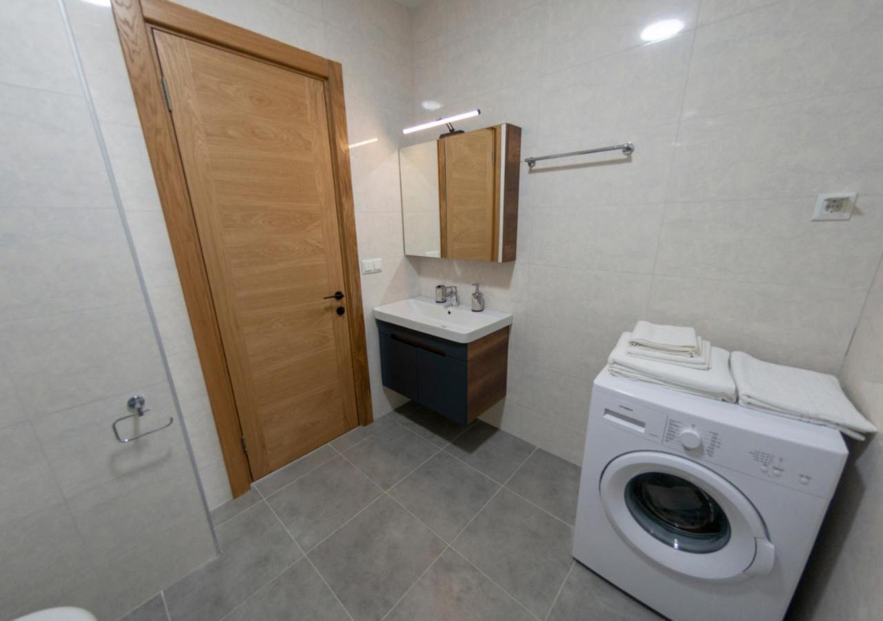 Season Suite Apart-Hotel Батумі Екстер'єр фото