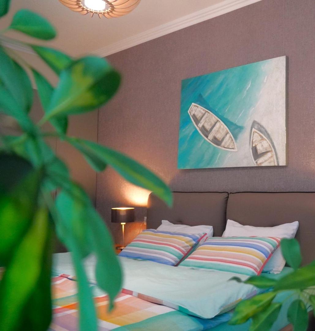 Season Suite Apart-Hotel Батумі Екстер'єр фото
