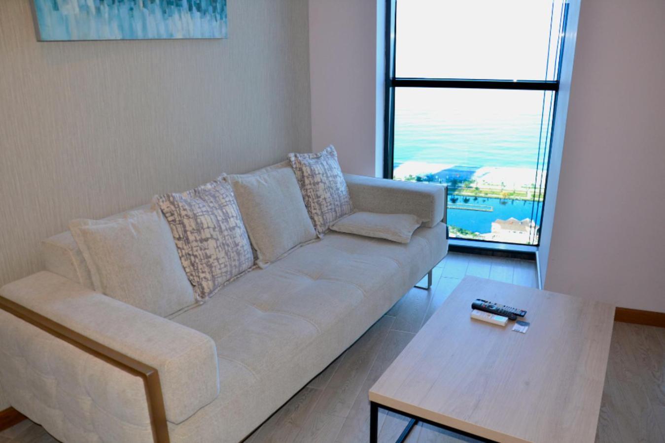 Season Suite Apart-Hotel Батумі Екстер'єр фото
