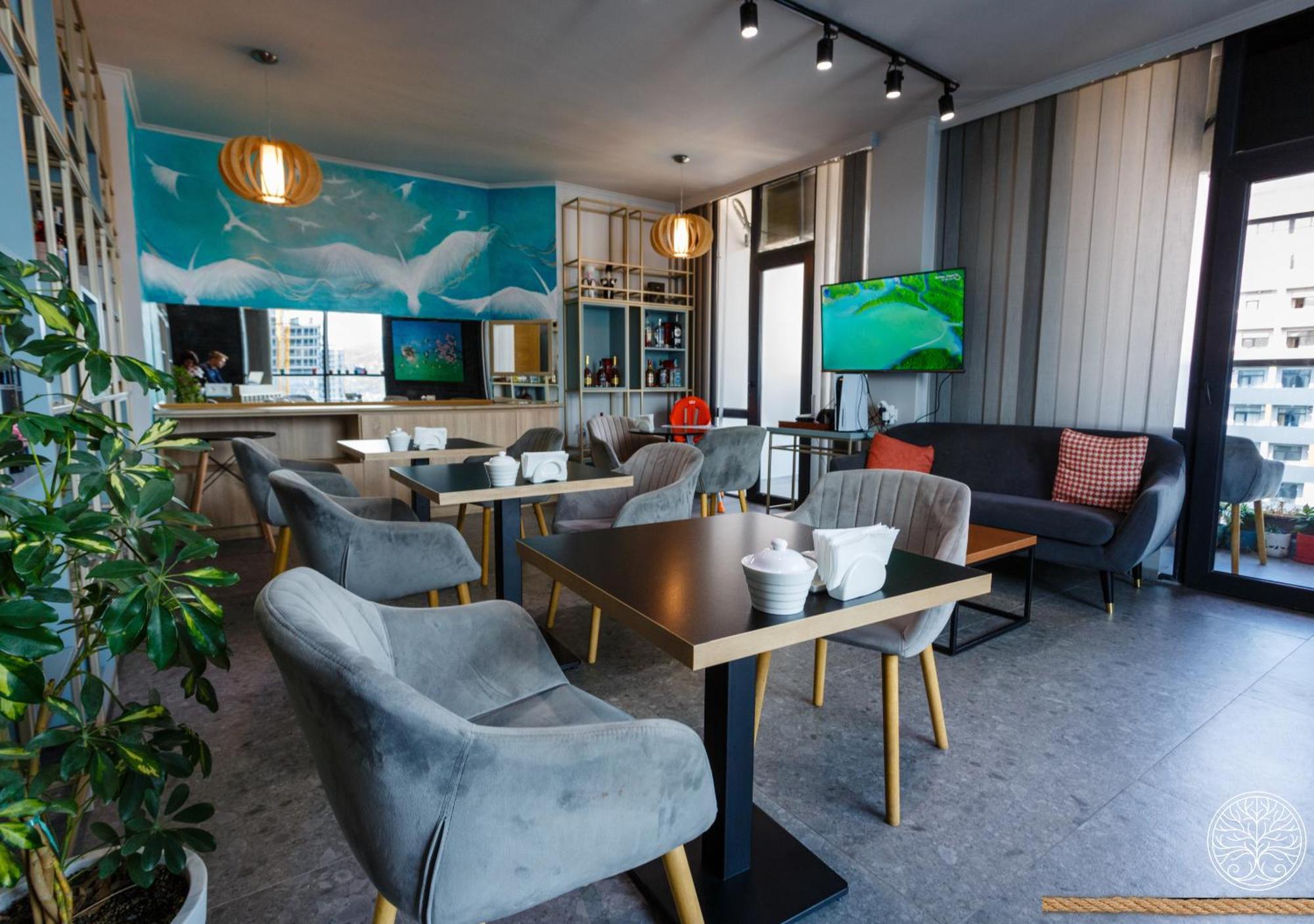 Season Suite Apart-Hotel Батумі Екстер'єр фото
